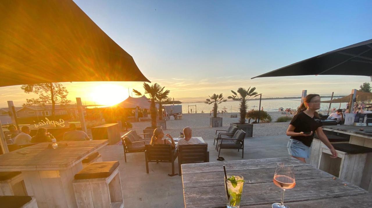 Green Villa In Bester Lage - Dachterrasse Mit Meerblick - Grosser Eingezaeunter Garten - Kinderfreundlich - Hunde Inklusive - 4 Sterne Resort - Direkt Am Strand - Pool Inklusive Hulshorst Dış mekan fotoğraf